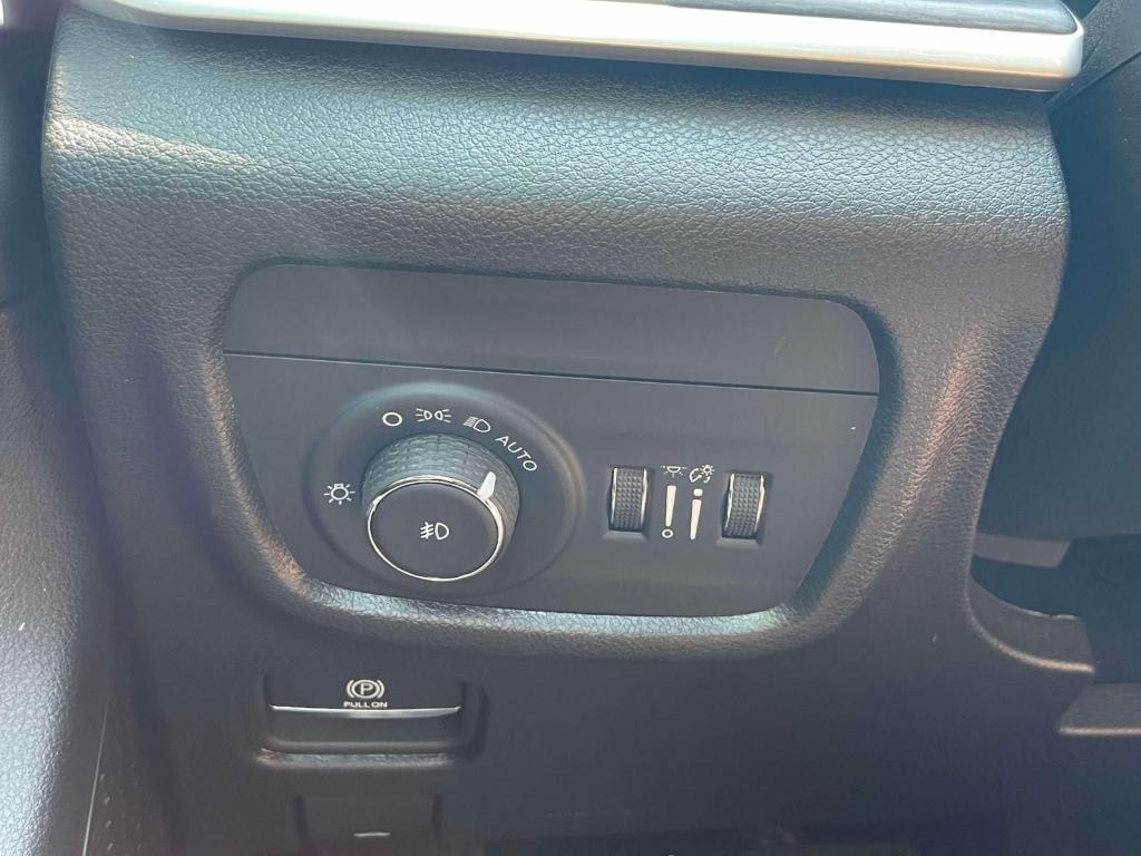 used 2023 Jeep Grand Cherokee car, priced at $34,443