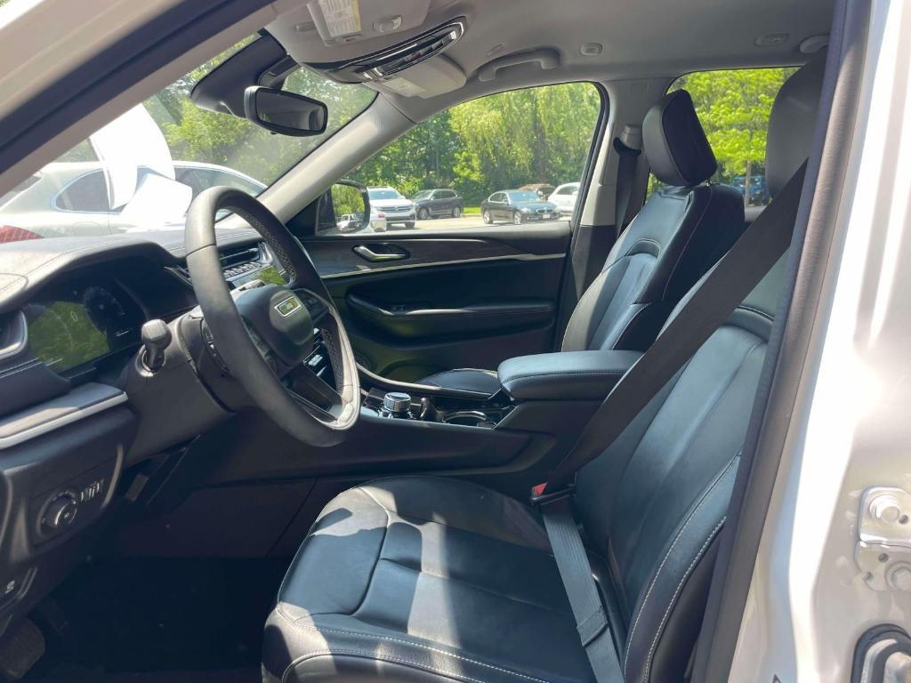 used 2023 Jeep Grand Cherokee car, priced at $34,443