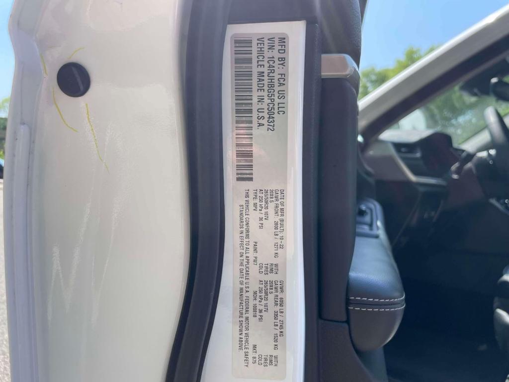 used 2023 Jeep Grand Cherokee car, priced at $34,443