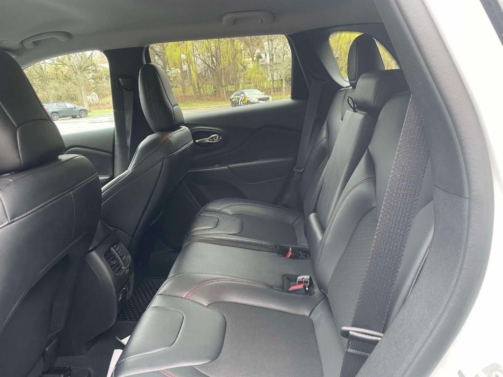 used 2022 Jeep Cherokee car, priced at $26,257