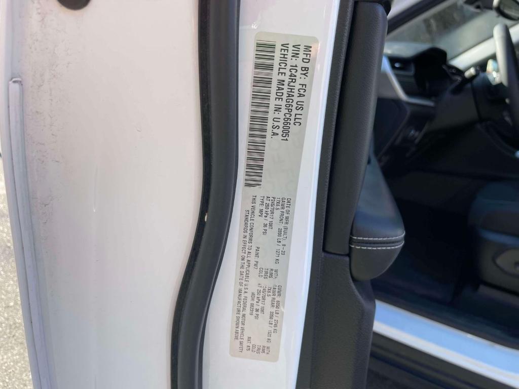 used 2023 Jeep Grand Cherokee car, priced at $27,711