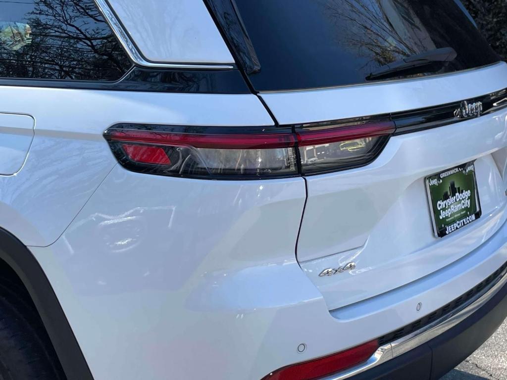 used 2023 Jeep Grand Cherokee car, priced at $27,711