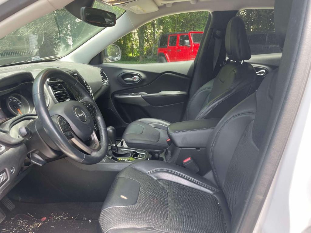 used 2019 Jeep Cherokee car, priced at $16,293