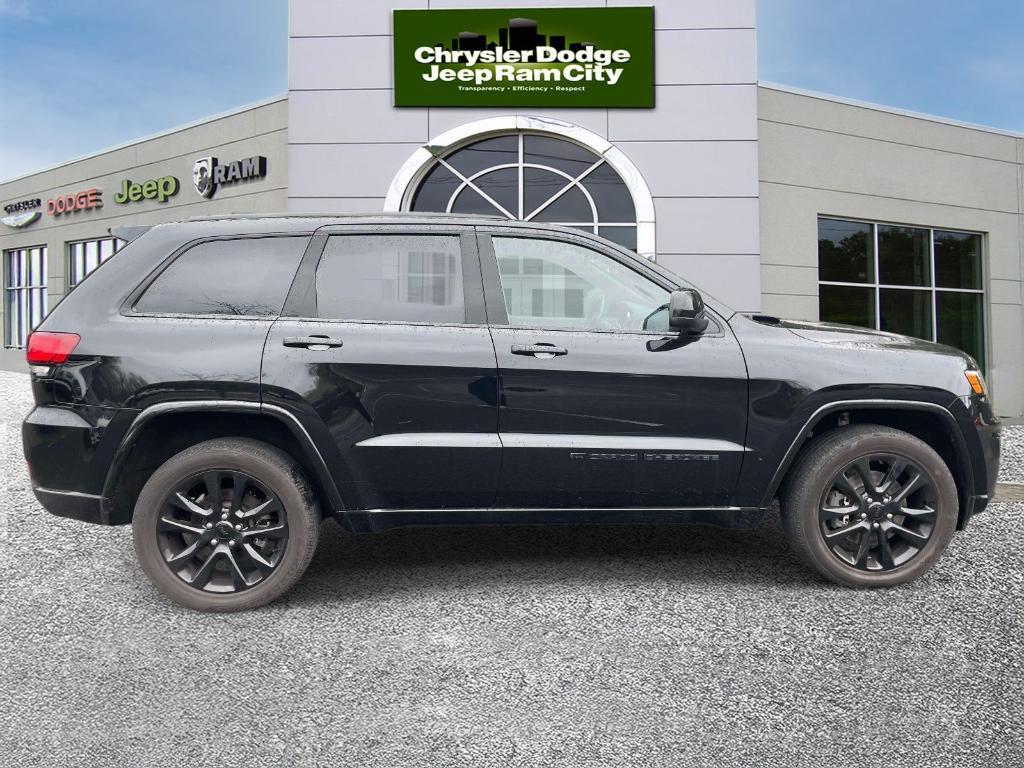 used 2022 Jeep Grand Cherokee WK car, priced at $28,089