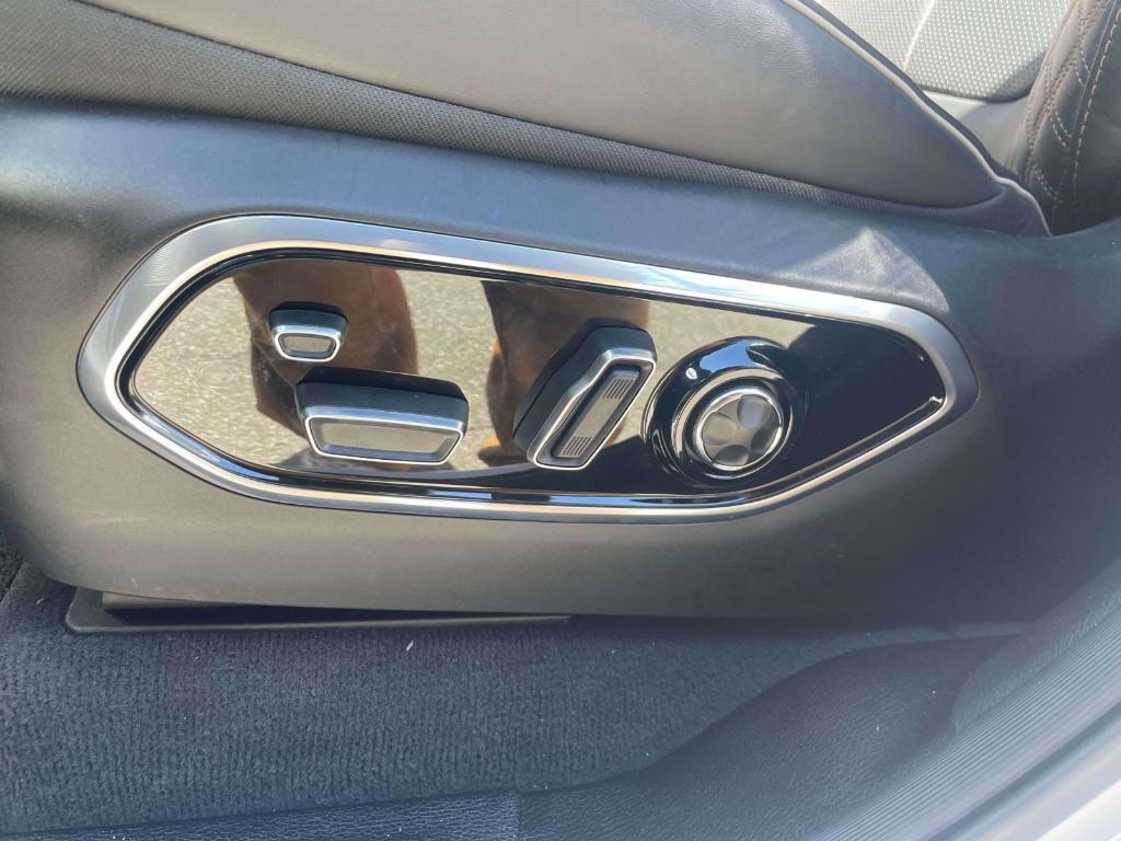 used 2024 Jeep Grand Cherokee L car, priced at $48,172