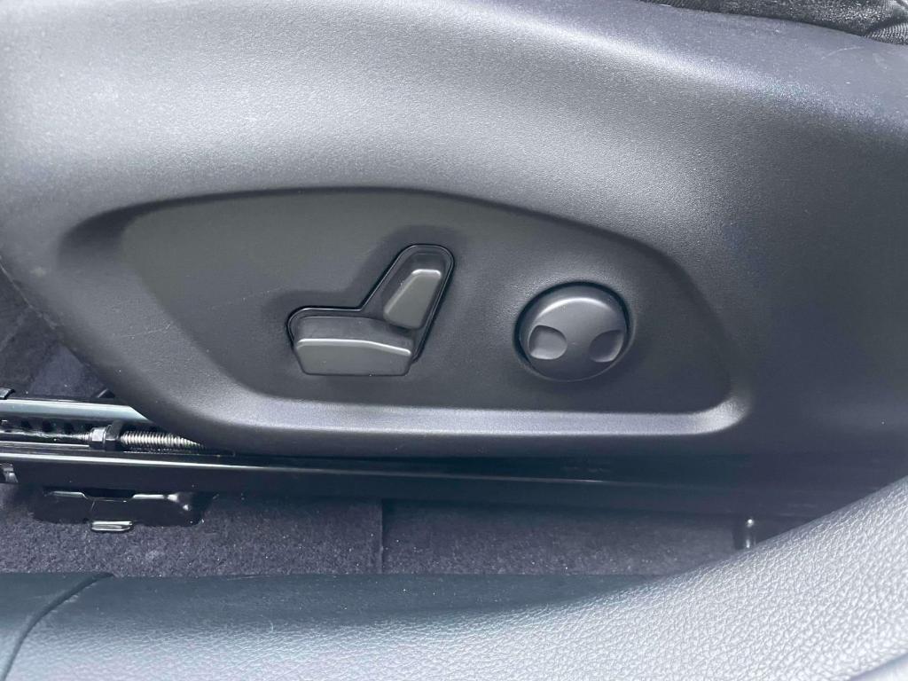 used 2024 Jeep Grand Cherokee car, priced at $29,995