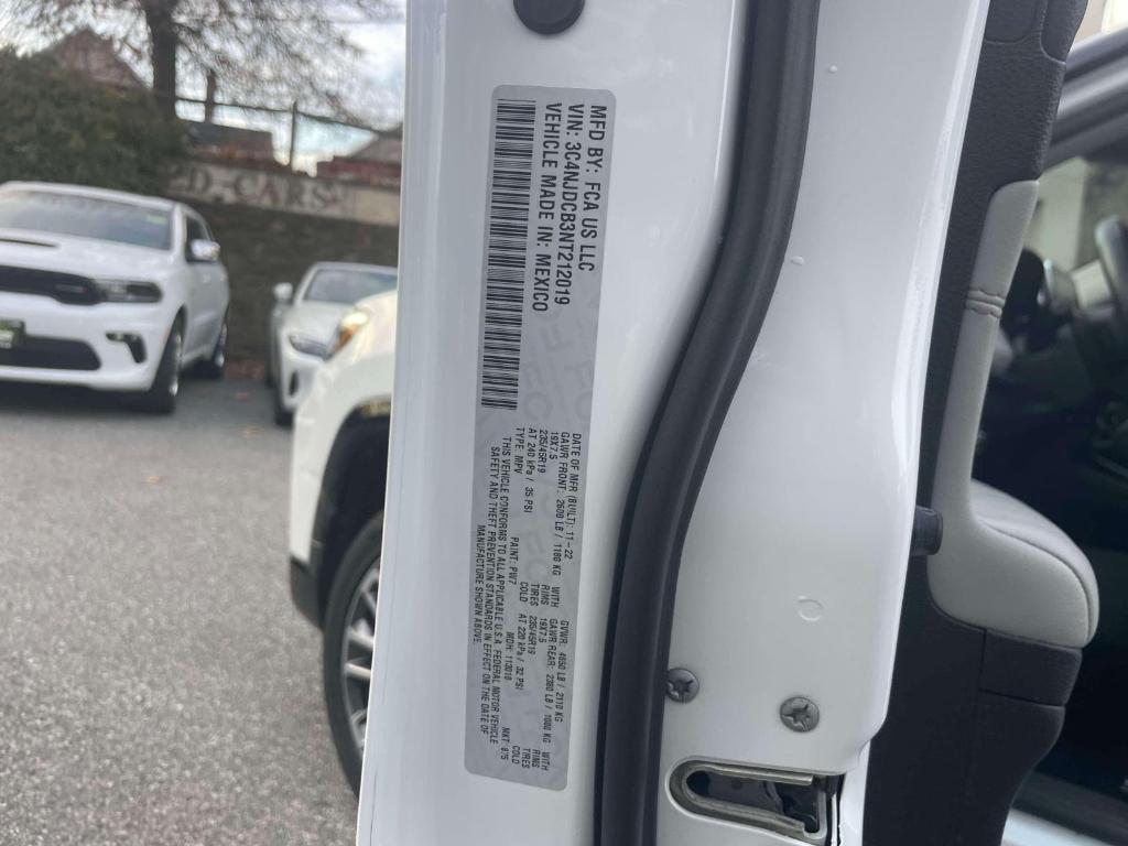 used 2024 Jeep Grand Cherokee car, priced at $29,995