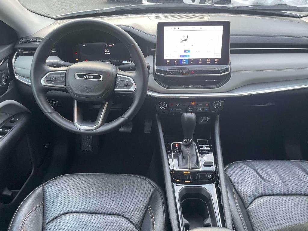 used 2024 Jeep Grand Cherokee car, priced at $29,995