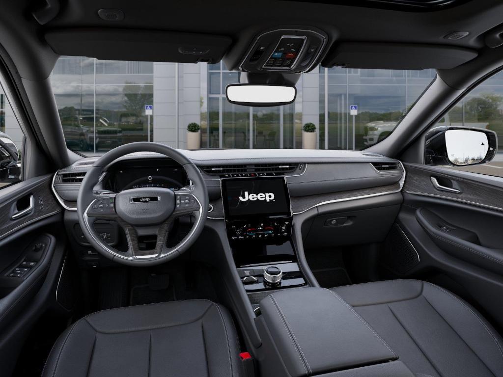 new 2025 Jeep Grand Cherokee car, priced at $47,829
