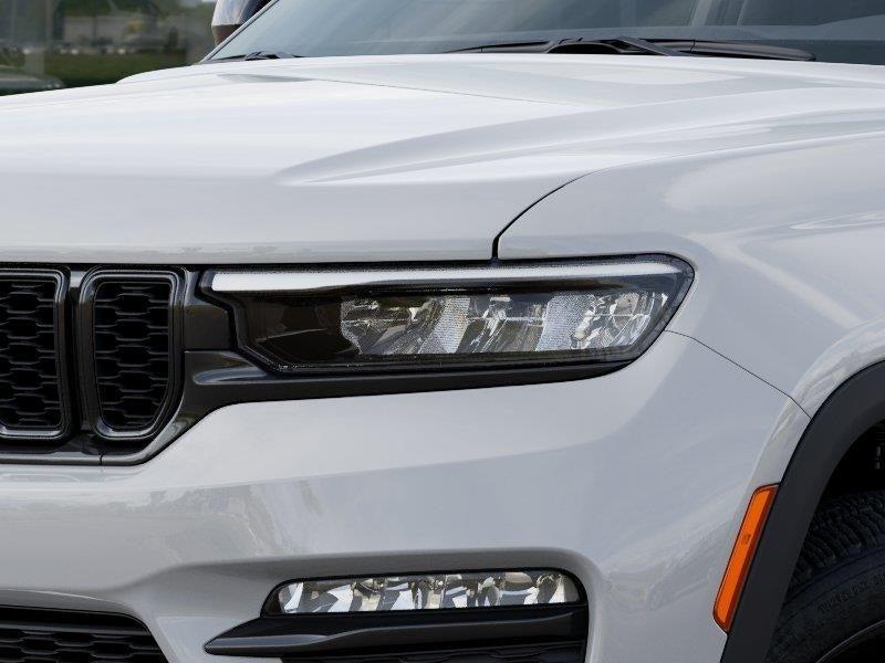 new 2025 Jeep Grand Cherokee car, priced at $52,090