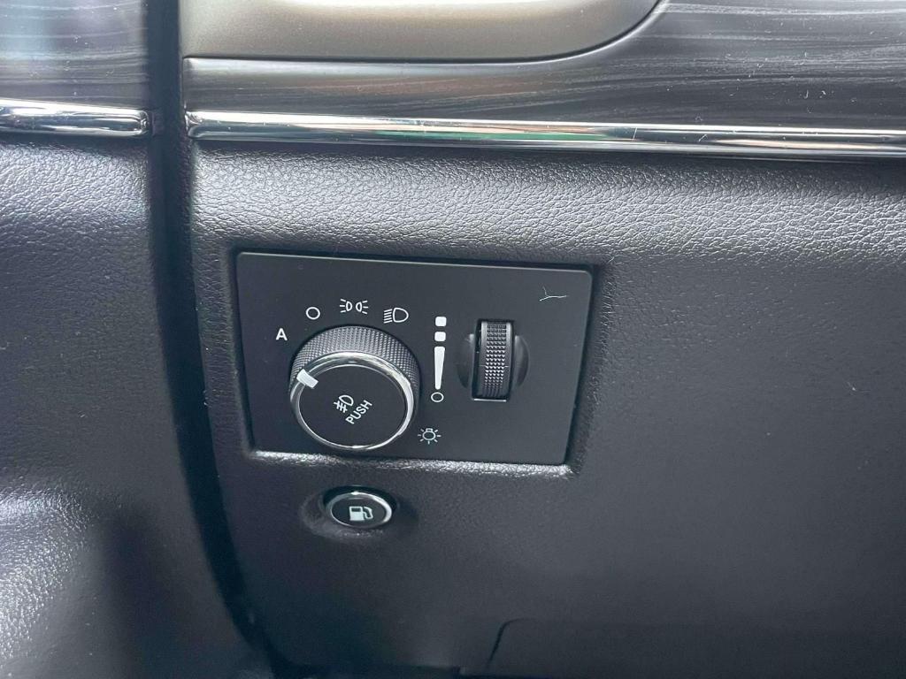 used 2020 Jeep Grand Cherokee car, priced at $20,963