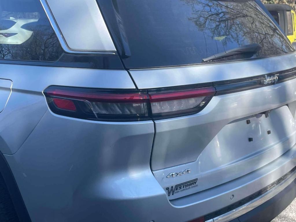 used 2023 Jeep Grand Cherokee car, priced at $29,300