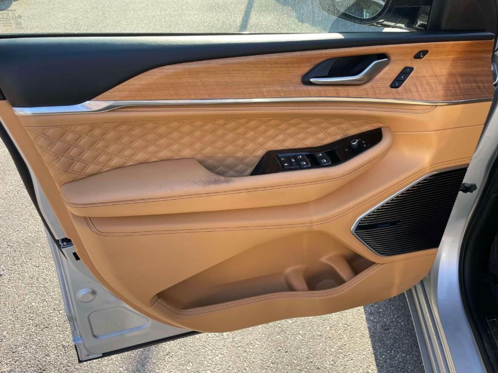 used 2023 Jeep Grand Cherokee car, priced at $47,402