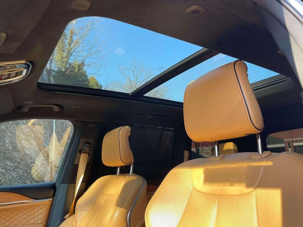 used 2023 Jeep Grand Cherokee car, priced at $47,402