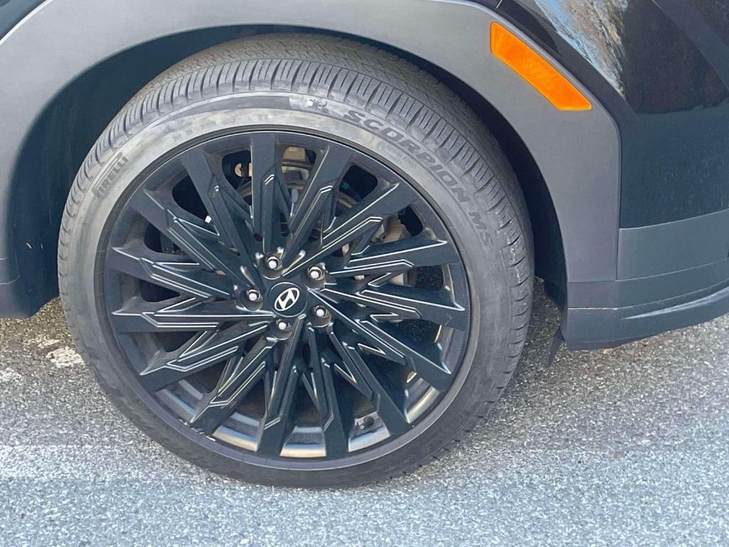 used 2025 Hyundai Santa Fe car, priced at $32,357