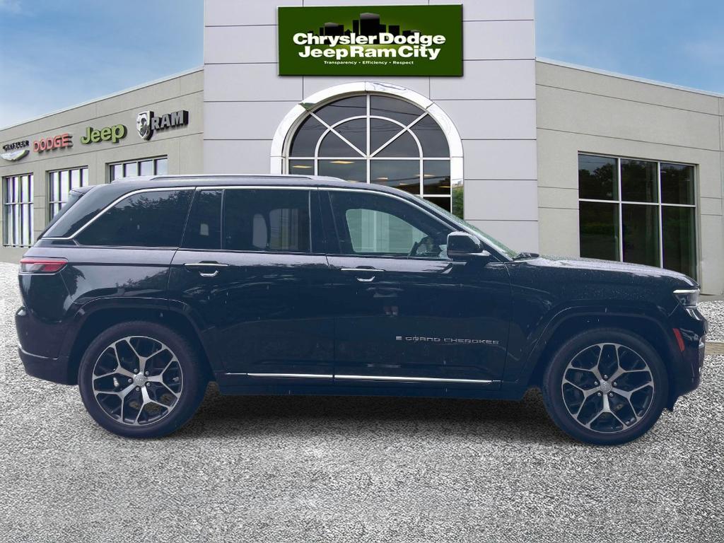 used 2023 Jeep Grand Cherokee car, priced at $39,583