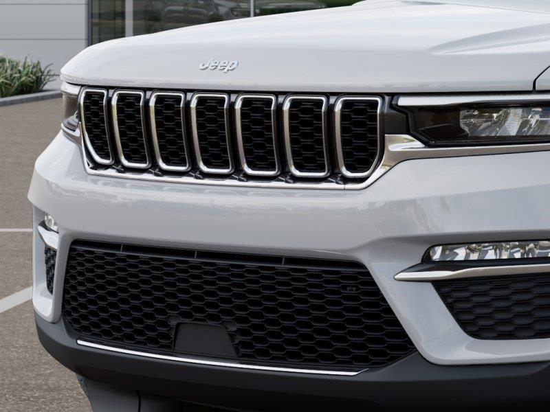 new 2025 Jeep Grand Cherokee car, priced at $47,590