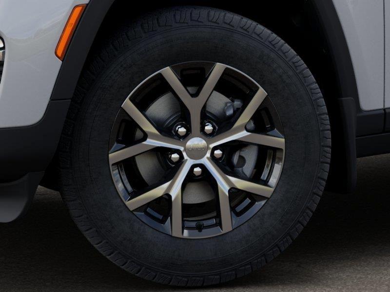 new 2025 Jeep Grand Cherokee car, priced at $47,590