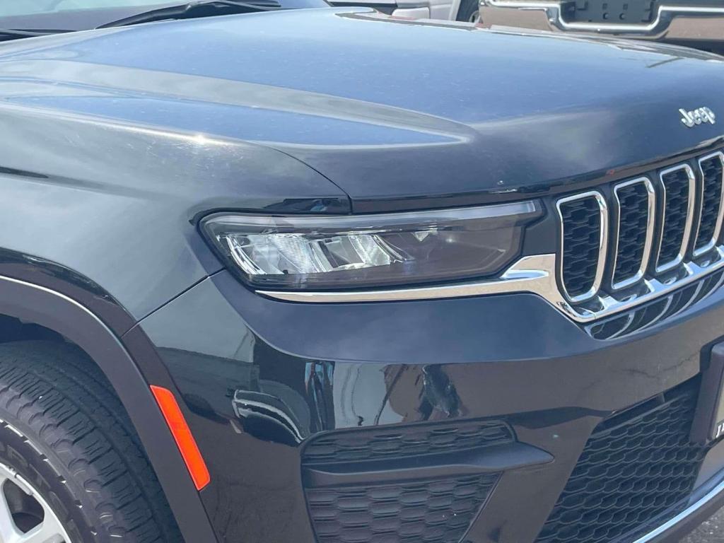 used 2023 Jeep Grand Cherokee car, priced at $28,993