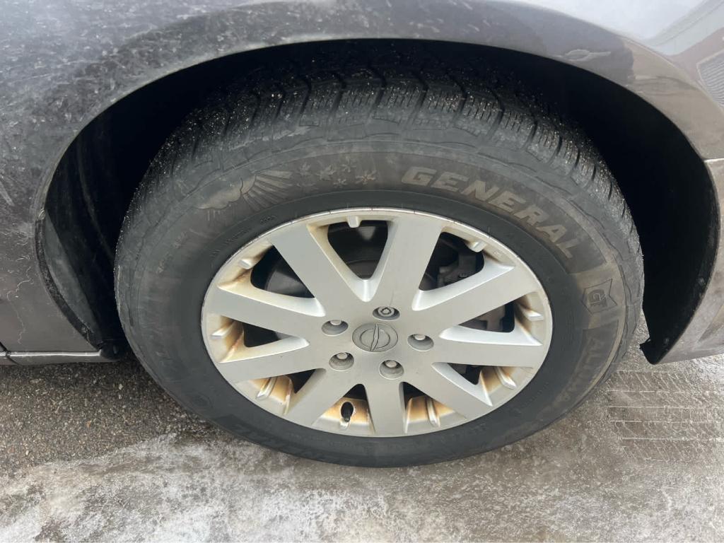 used 2015 Chrysler Town & Country car, priced at $10,888