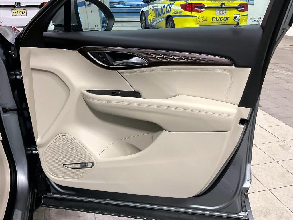 used 2023 Buick Envision car, priced at $31,300