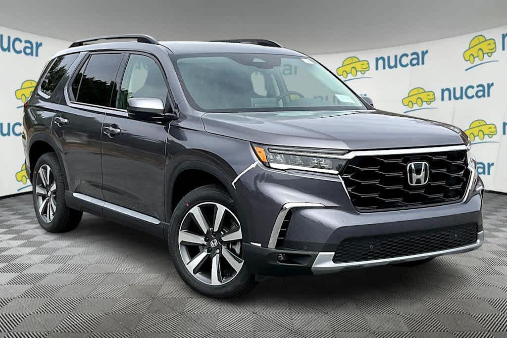 new 2025 Honda Pilot car, priced at $47,374