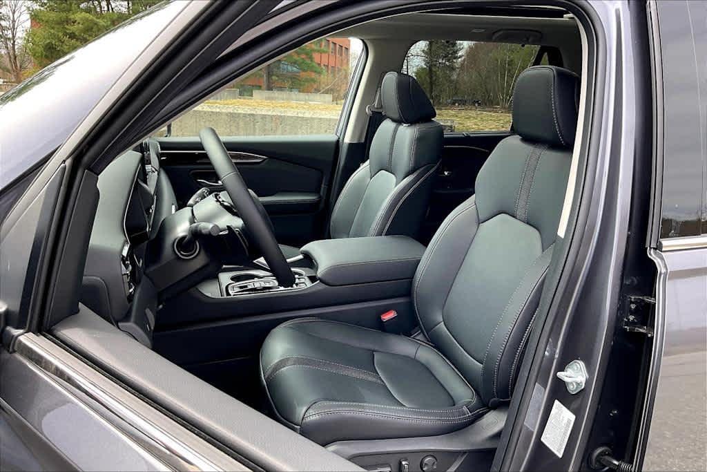 new 2025 Honda Pilot car, priced at $47,374