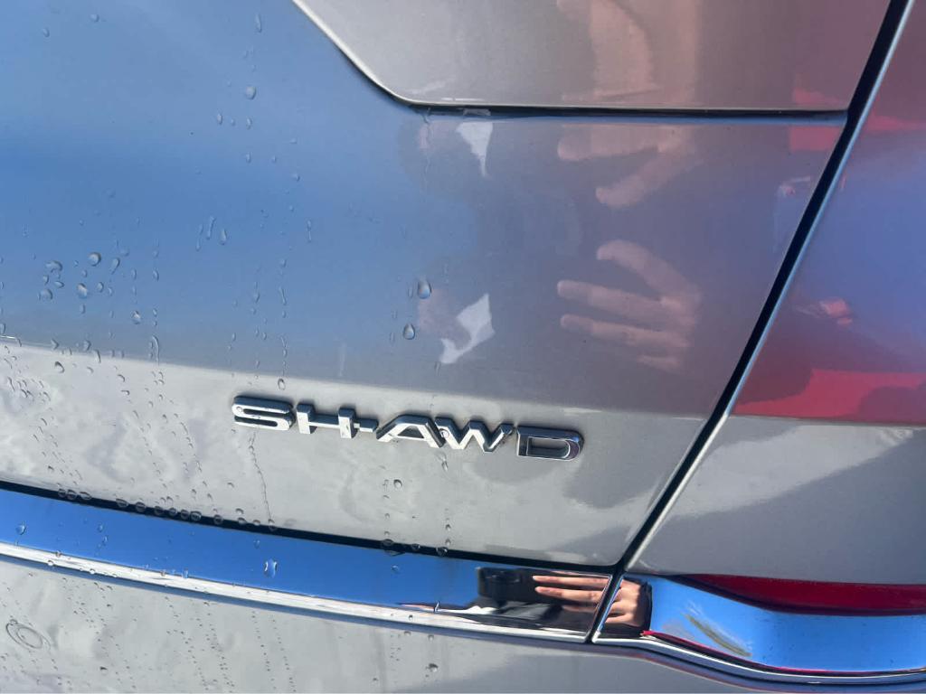 used 2025 Acura MDX car, priced at $53,800