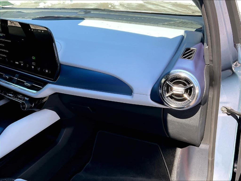 used 2025 Chevrolet Equinox EV car, priced at $23,800