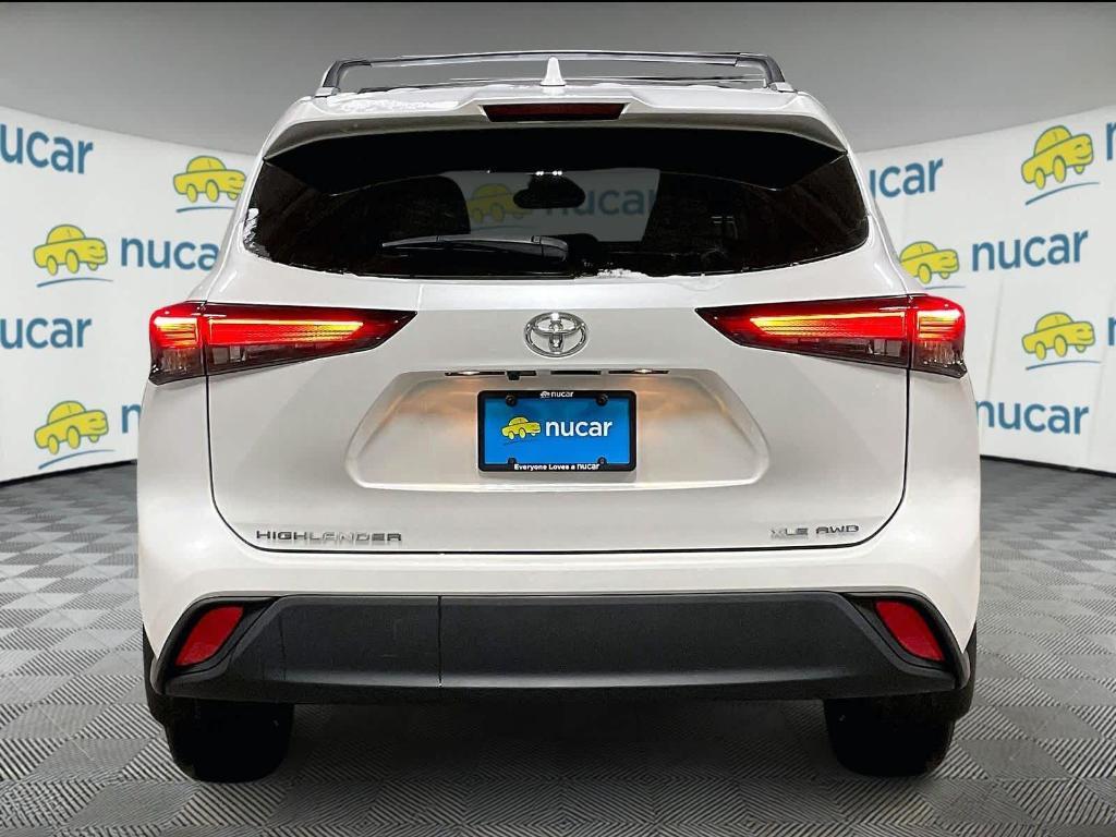 used 2023 Toyota Highlander car, priced at $35,200