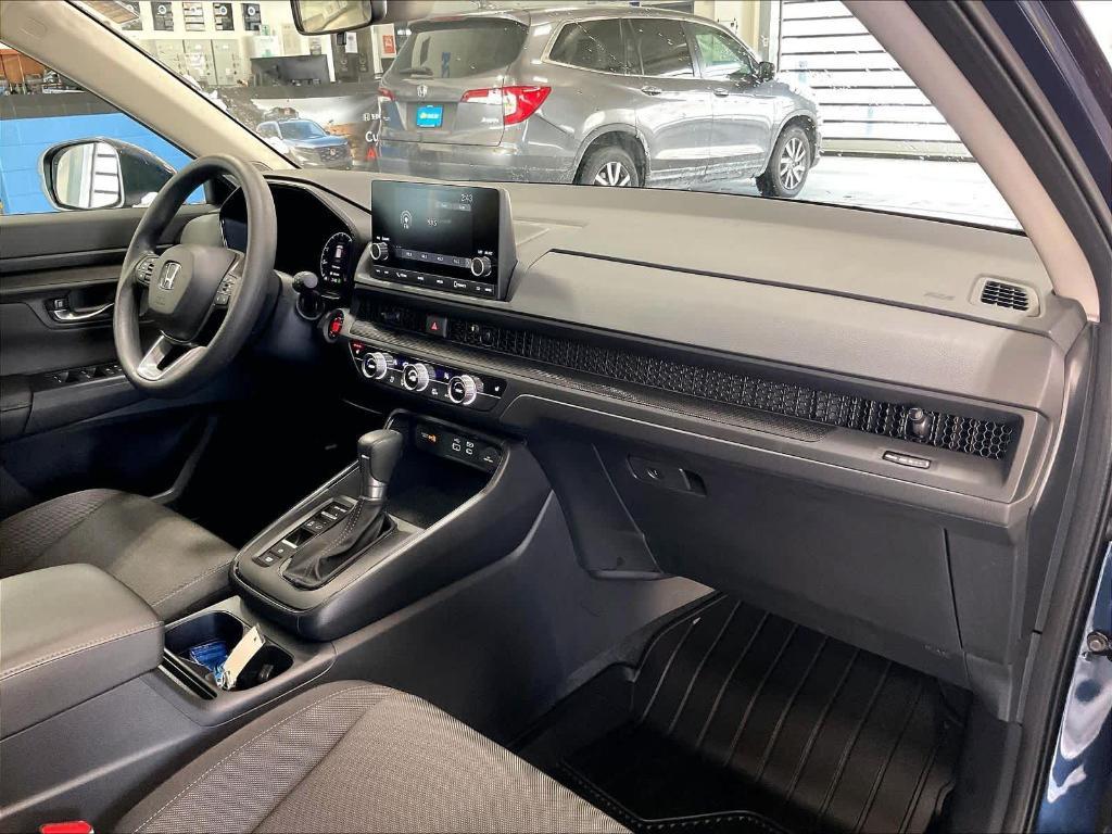 used 2025 Honda CR-V car, priced at $31,700