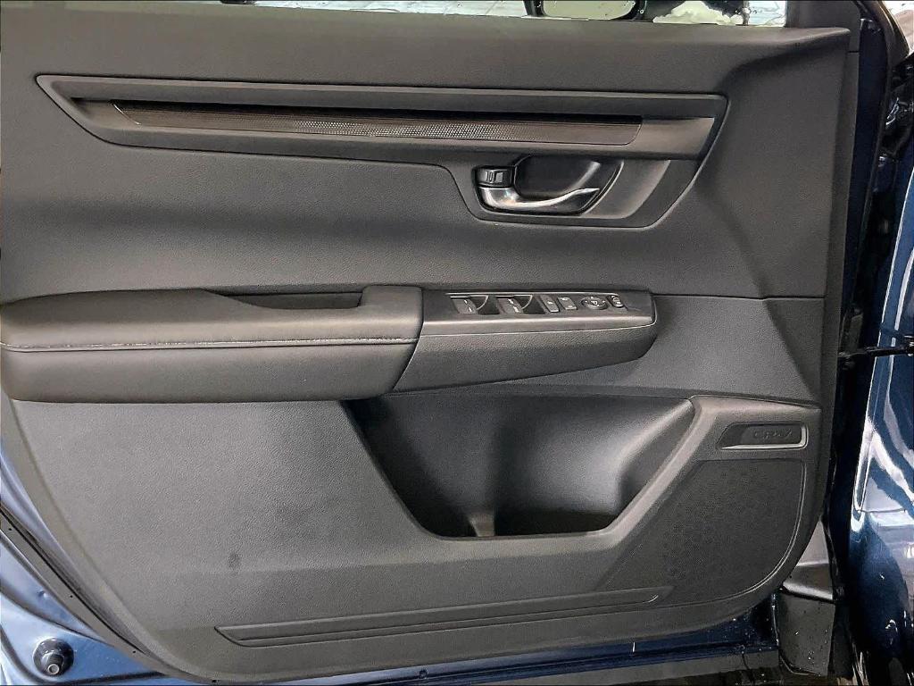 used 2025 Honda CR-V car, priced at $31,700