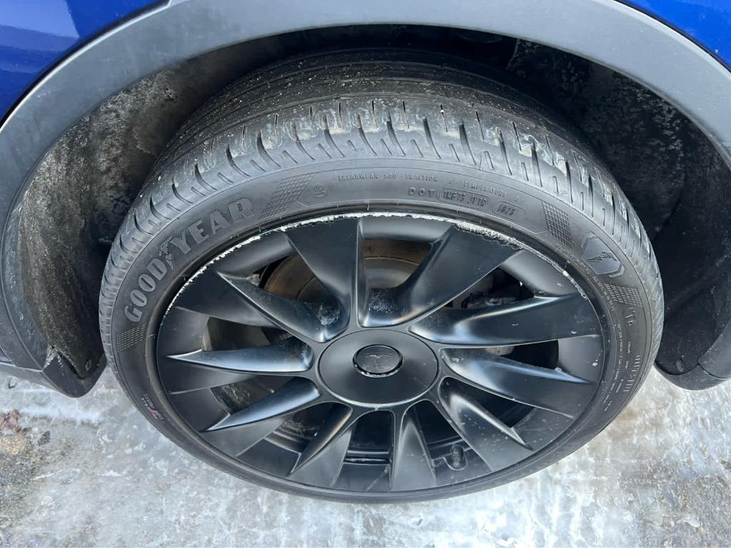 used 2022 Tesla Model Y car, priced at $27,609