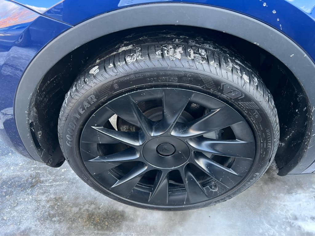 used 2022 Tesla Model Y car, priced at $27,609
