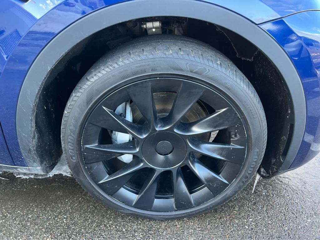 used 2022 Tesla Model Y car, priced at $27,609