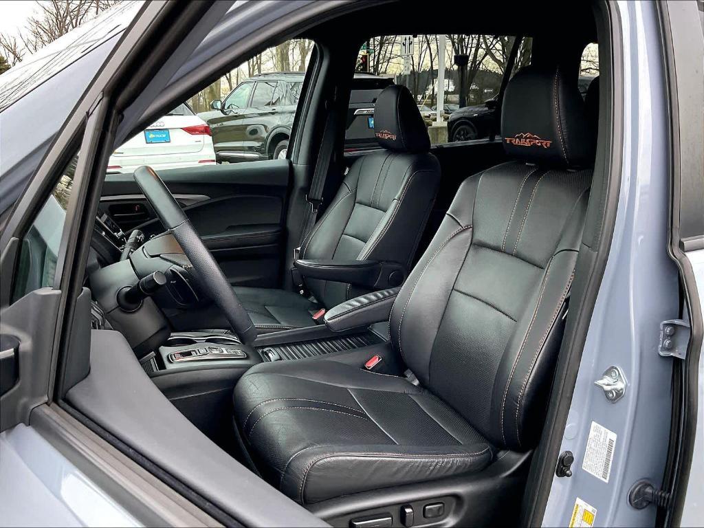 used 2022 Honda Passport car, priced at $30,900