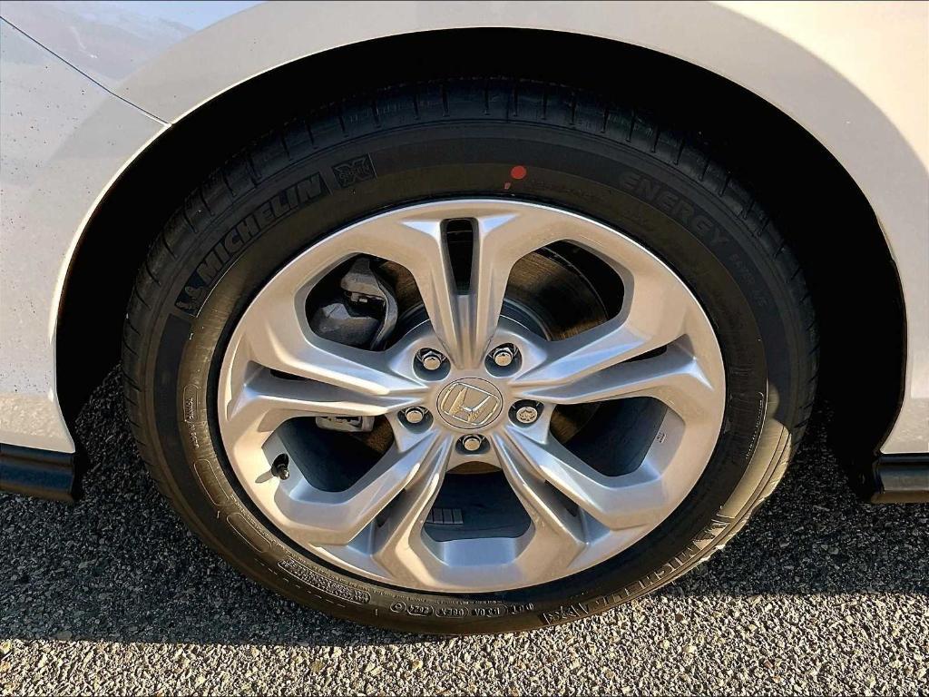 new 2025 Honda Accord car, priced at $28,634