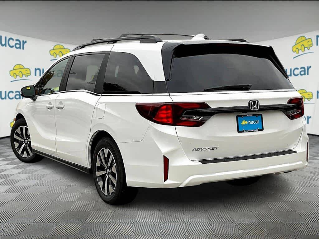 new 2026 Honda Odyssey car, priced at $45,274