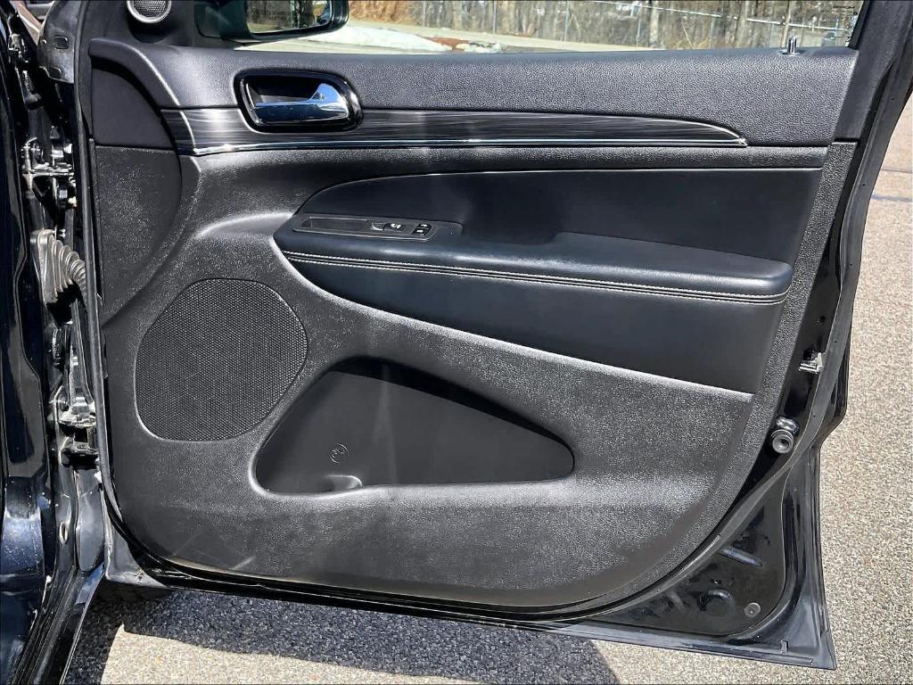 used 2021 Jeep Grand Cherokee car, priced at $23,900