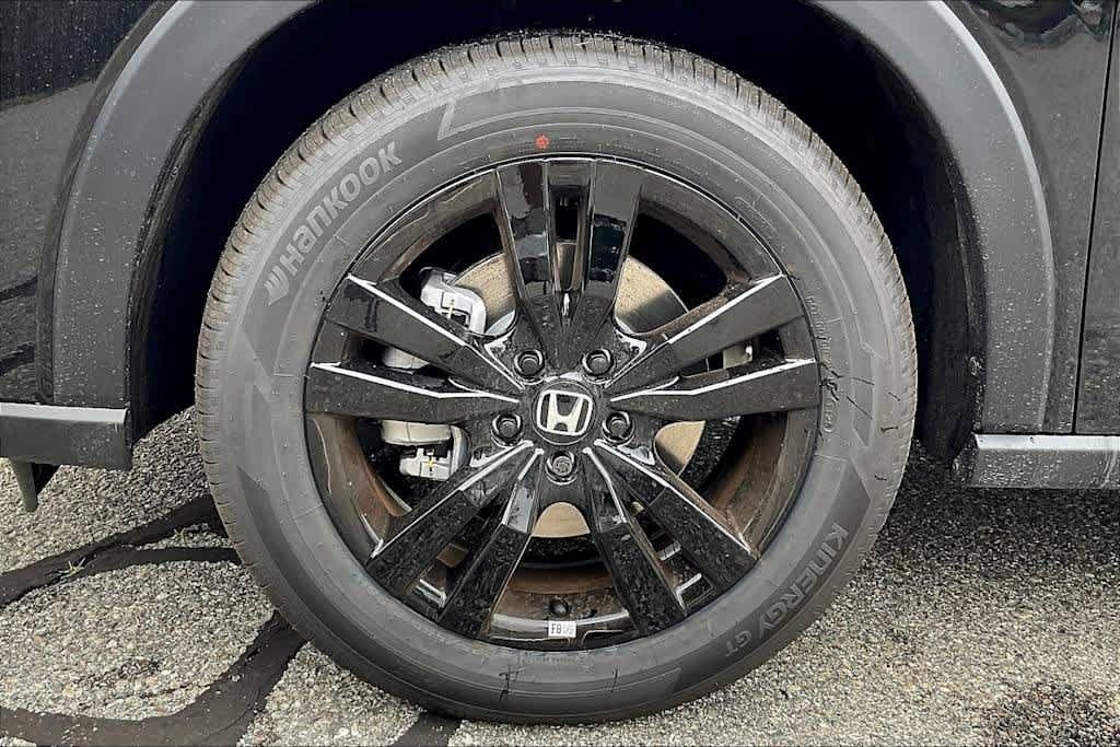 new 2026 Honda HR-V car, priced at $29,850