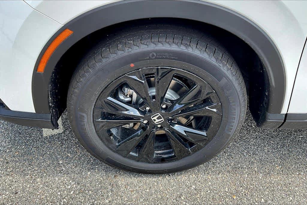 new 2026 Honda CR-V Hybrid car, priced at $41,686