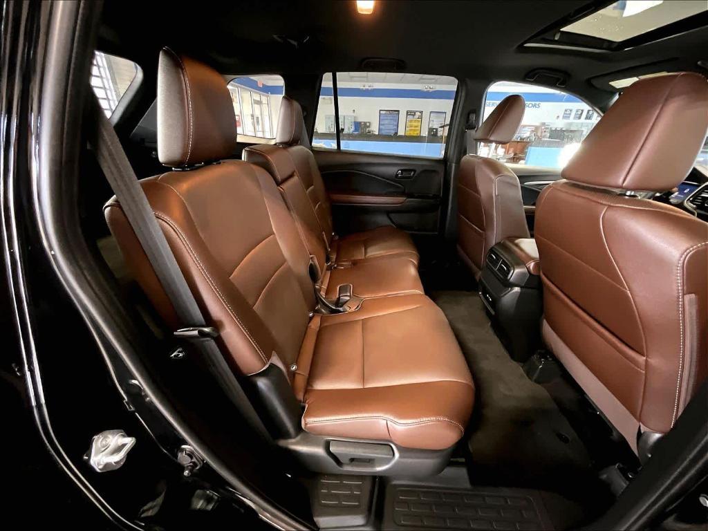 used 2025 Honda Passport car, priced at $31,800