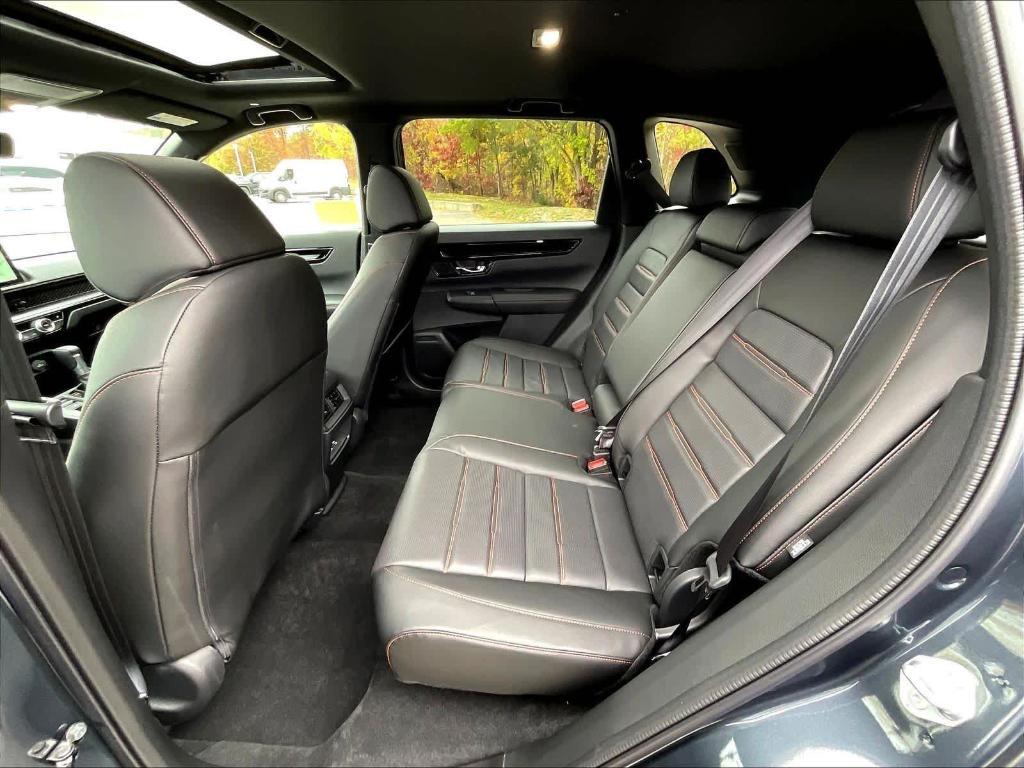 new 2026 Honda CR-V Hybrid car, priced at $39,584