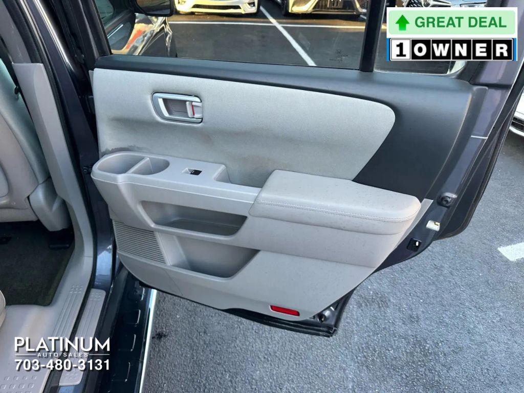 used 2015 Honda Pilot car, priced at $9,995