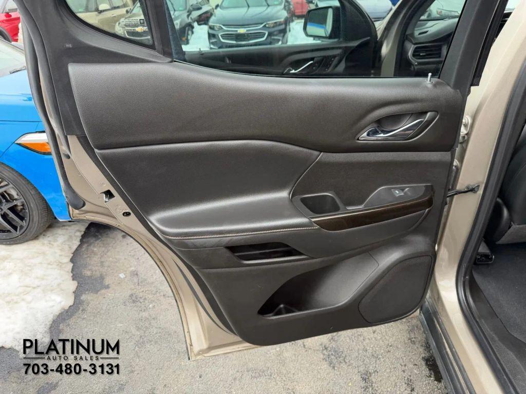 used 2022 GMC Acadia car, priced at $24,995