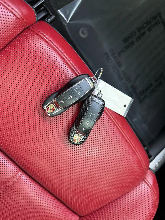 used 2020 Porsche Macan car