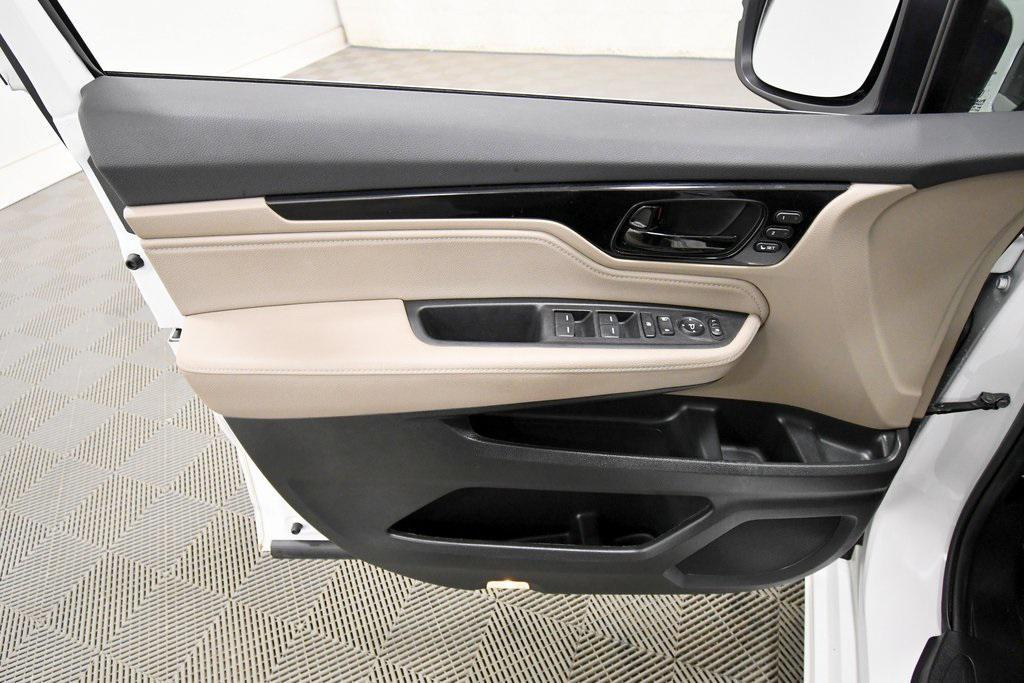 used 2024 Honda Odyssey car, priced at $36,420