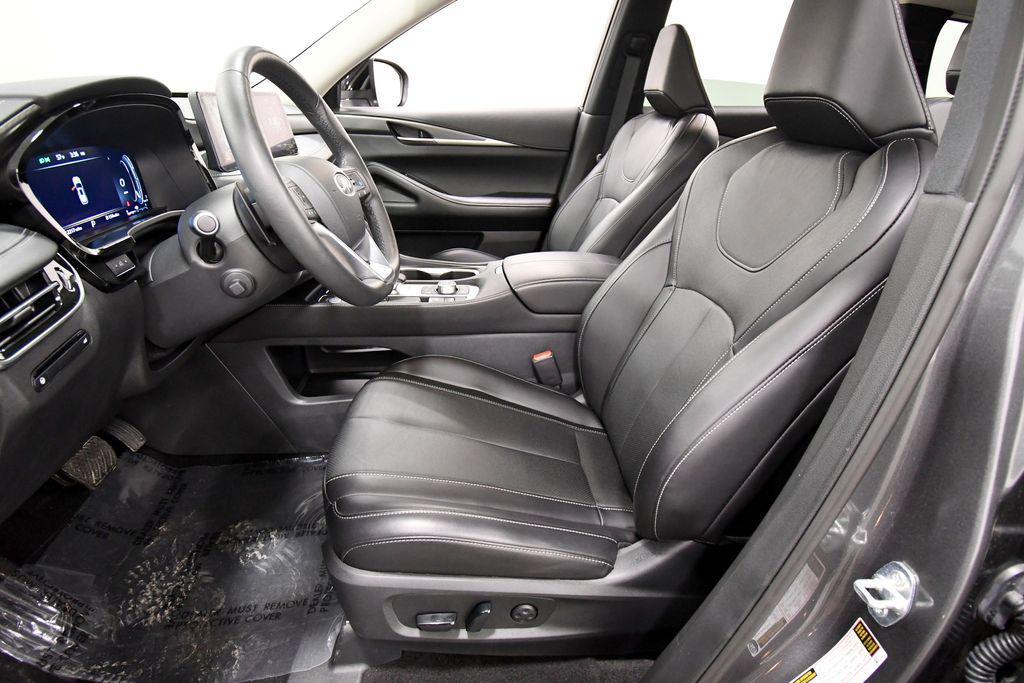 used 2025 INFINITI QX60 car, priced at $45,394