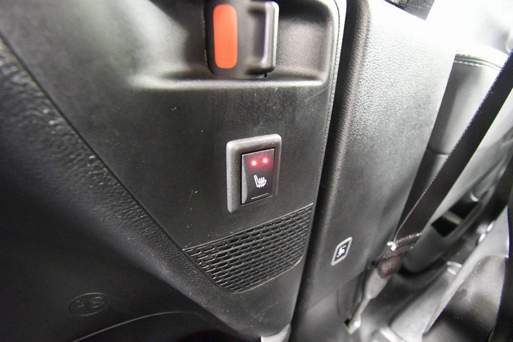 used 2025 Chrysler Pacifica car, priced at $36,444