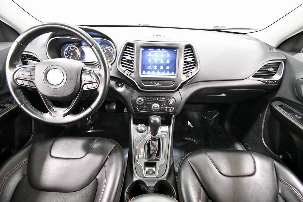 used 2019 Jeep Cherokee car, priced at $15,949